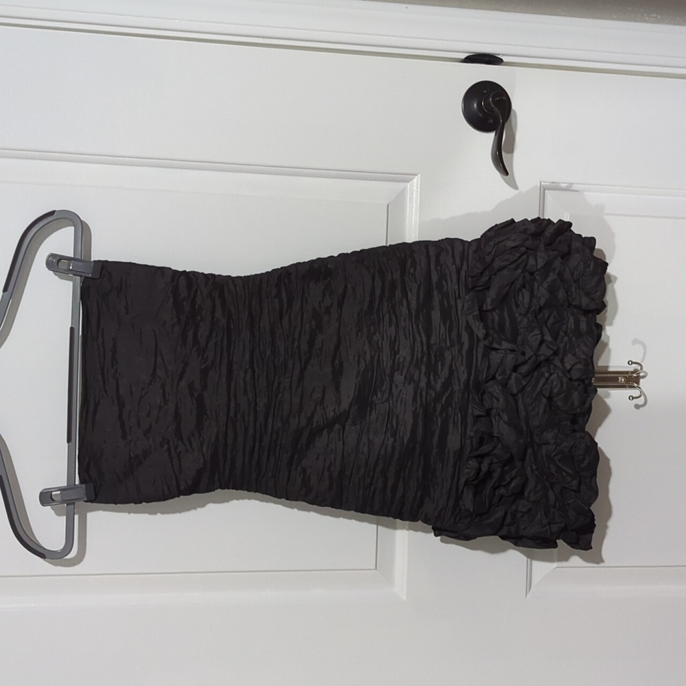Like New BCBG MaxAzaria Cocktail Dress Black Sz XXS $45